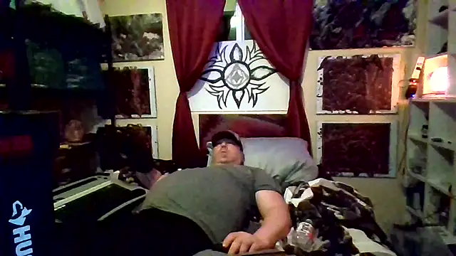 Snapshot of Mic_Oxinner chatting on 12-05-25, 09:19 Mic Oxinner online show from 12-05-25, 09:19