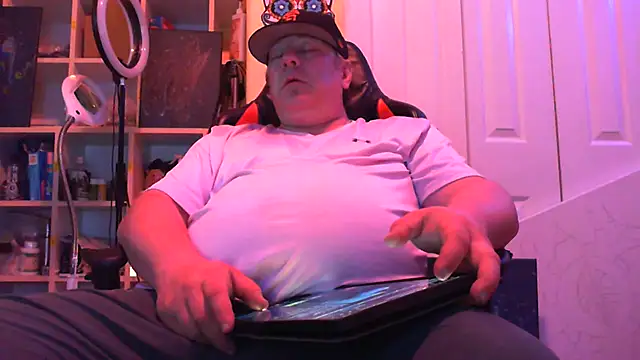 Snapshot of Mic_Oxinner chatting on 09-27-25, 10:38 Mic Oxinner online show from 09-27-25, 10:38