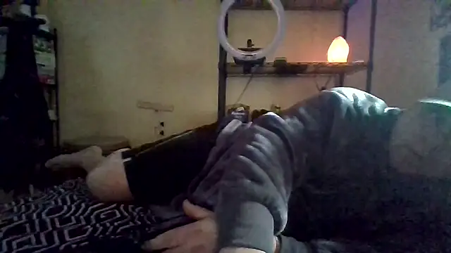 Snapshot of Mic_Oxinner chatting on 11-09-25, 07:40 Mic Oxinner online show from 11-09-25, 07:40