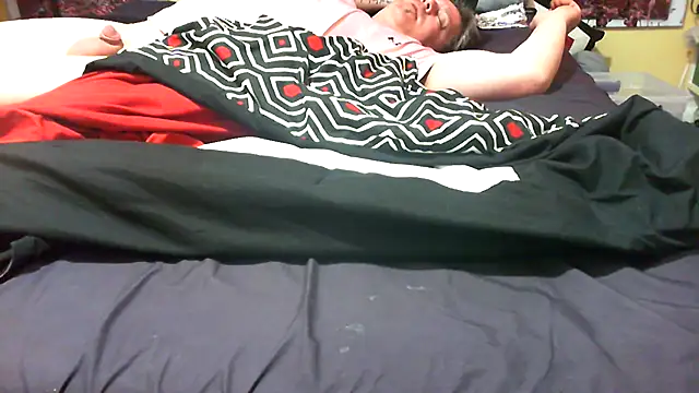 Snapshot of Mic_Oxinner chatting on 12-01-25, 08:59 Mic Oxinner online show from 12-01-25, 08:59