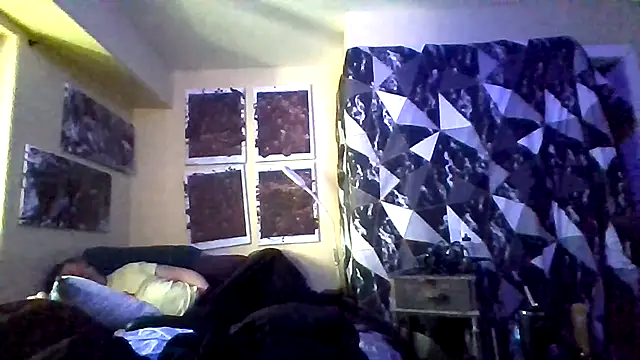 Snapshot of Mic_Oxinner chatting on 01-31-26, 10:08 Mic Oxinner online show from 01-31-26, 10:08