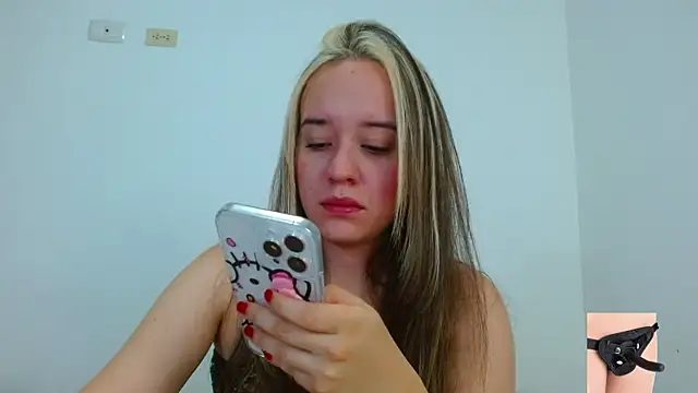 Snapshot of Dani_javi chatting on 03-02-25, 03:24 Dani javi online show from 03-02-25, 03:24