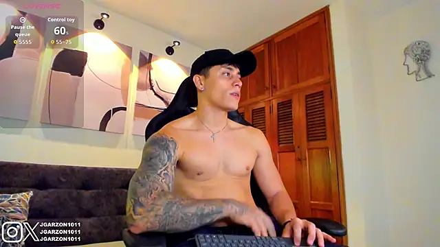  joansoto online show from 11-28-25, 04:40