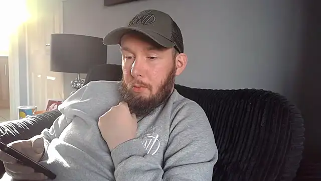 Snapshot of Chubbydan chatting on 12-04-24, 12:30 Chubbydan online show from 12-04-24, 12:30