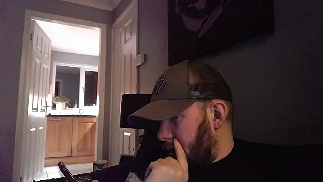 Snapshot of Chubbydan chatting on 12-04-24, 06:16 Chubbydan online show from 12-04-24, 06:16