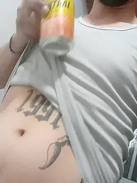 Snapshot of fire_menxxx001 chatting on 09-18-25, 04:26 fire menxxx001 online show from 09-18-25, 04:26