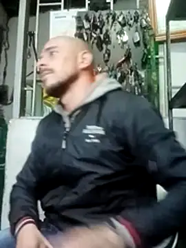 Snapshot of fire_menxxx001 chatting on 10-31-25, 06:54 fire menxxx001 online show from 10-31-25, 06:54