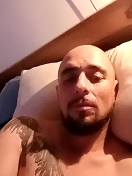 Snapshot of fire_menxxx001 chatting on 02-05-25, 05:09 fire menxxx001 online show from 02-05-25, 05:09