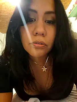 Snapshot of KasiaVenus_ chatting on 10-19-25, 05:32 KasiaVenus online show from 10-19-25, 05:32