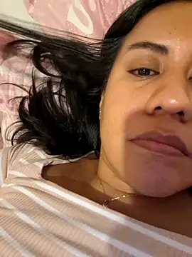 Snapshot of KasiaVenus_ chatting on 10-15-25, 02:43 KasiaVenus online show from 10-15-25, 02:43