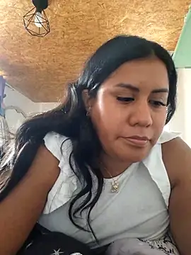 Snapshot of KasiaVenus_ chatting on 02-16-25, 06:32 KasiaVenus online show from 02-16-25, 06:32