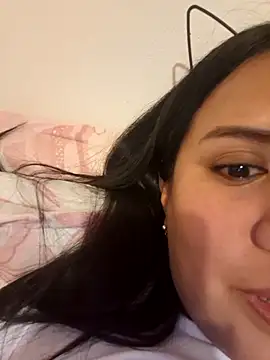 Snapshot of KasiaVenus_ chatting on 11-02-25, 04:39 KasiaVenus online show from 11-02-25, 04:39