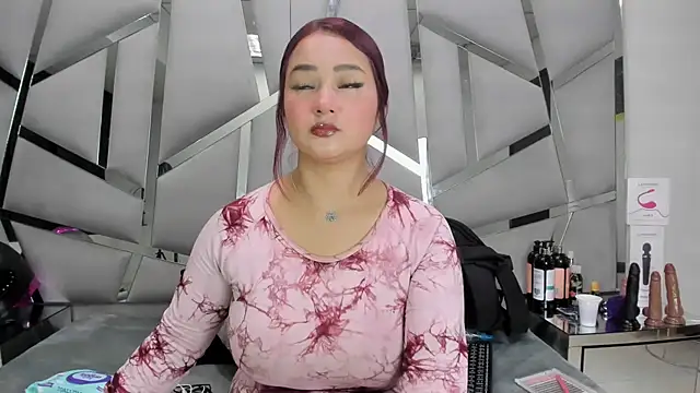 Catherinee69 x online show from 04-28-26, 04:17