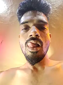 saggy1218 online show from 12-20-25, 09:39