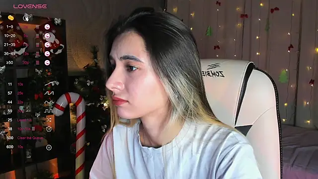 DarlaLike online show from 12-20-25, 03:42