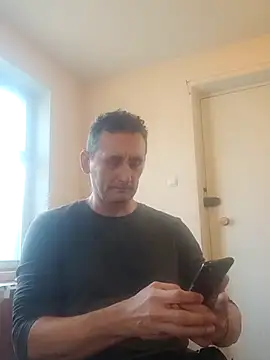 Viause Kentauelle online show from 02-25-25, 01:32