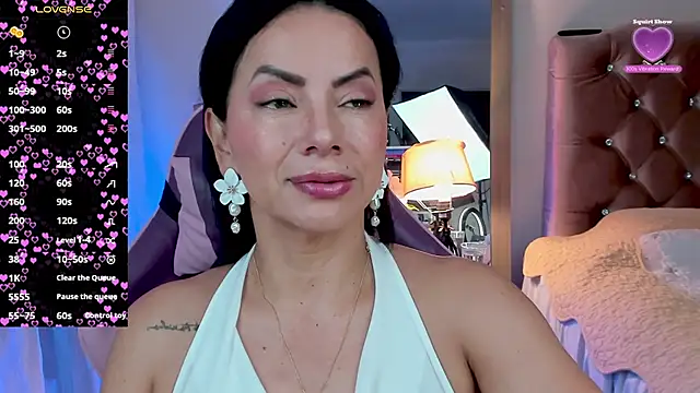 veronika naughty online show from 10-11-25, 02:40