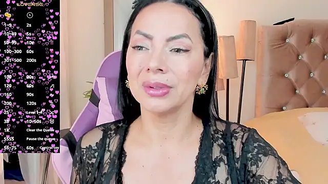 veronika naughty online show from 10-04-25, 02:29