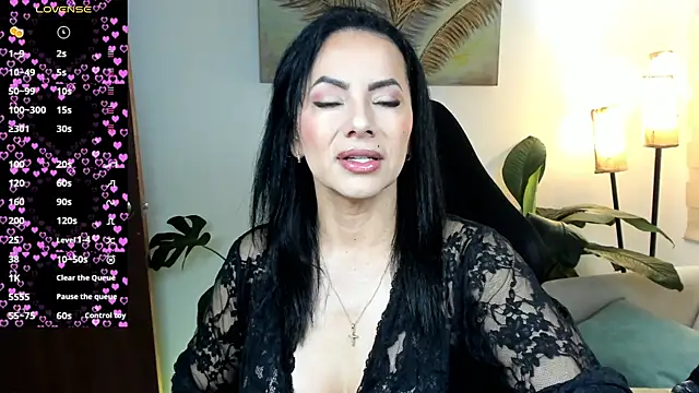 veronika naughty online show from 05-19-26, 01:51