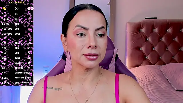 veronika naughty online show from 10-30-25, 01:42