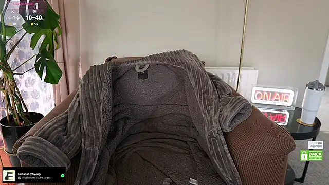 Billiexxox online show from 06-10-26, 12:06