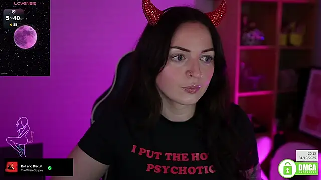 Billiexxox online show from 10-31-25, 08:16