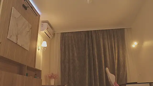 MiaThaine online show from 02-27-26, 03:29