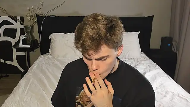 simonwnl online show from 12-18-25, 06:01