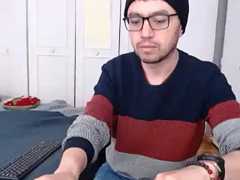 Snapshot of Diptongo chatting on 12-03-24, 08:44 Diptongo online show from 12-03-24, 08:44