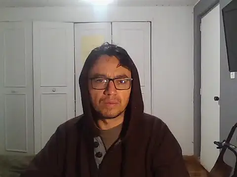 Diptongo online show from 11-23-25, 04:22