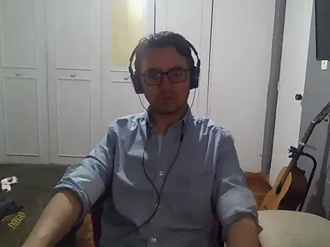 Diptongo online show from 11-27-25, 11:27