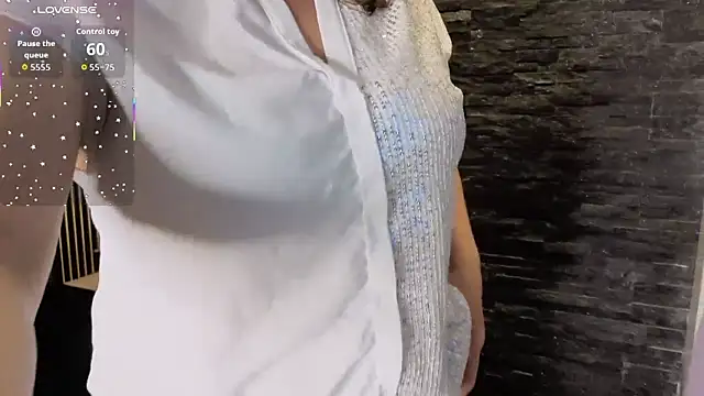 charlotte  G online show from 01-10-26, 11:05