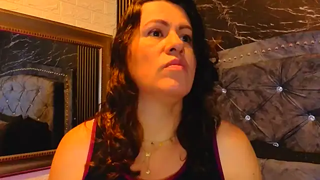 charlotte  G online show from 03-01-26, 11:10