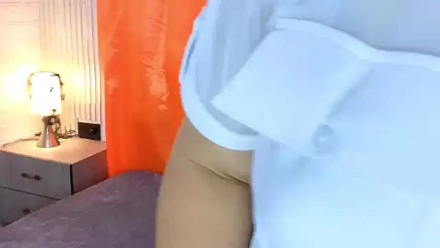 charlotte  G online show from 10-08-25, 11:45