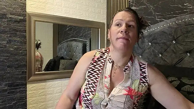charlotte  G online show from 05-29-26, 11:27