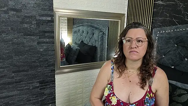 charlotte  G online show from 05-22-26, 11:30