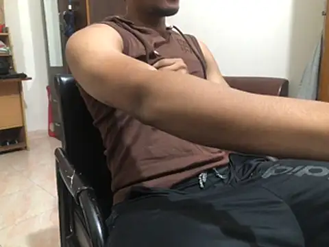 Zeuhorny online show from 12-20-25, 12:30