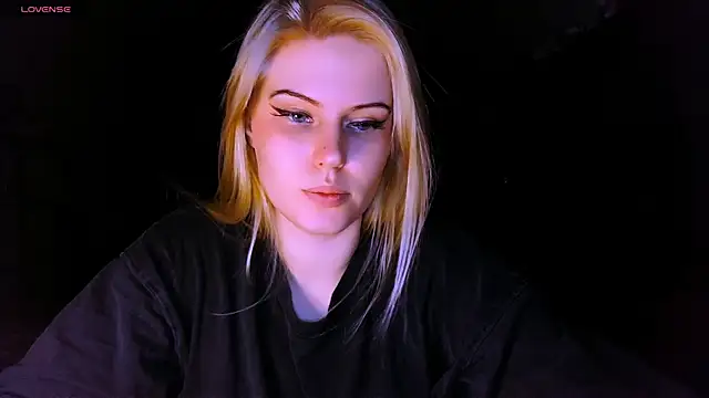 VoluptuousDreams online show from 03-09-25, 04:11