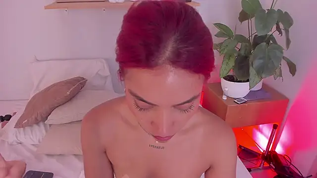 Scarlett Morgan  online show from 03-18-25, 02:29