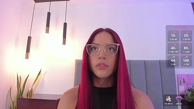 Scarlett Morgan  online show from 11-22-25, 08:40