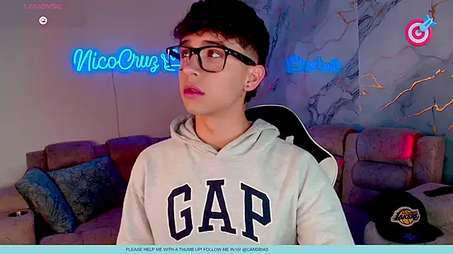 Niico Cruz online show from 02-25-26, 10:42