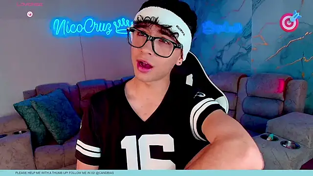 Niico Cruz online show from 02-27-26, 10:42