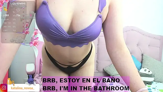 Katalina novoa online show from 10-20-25, 01:18