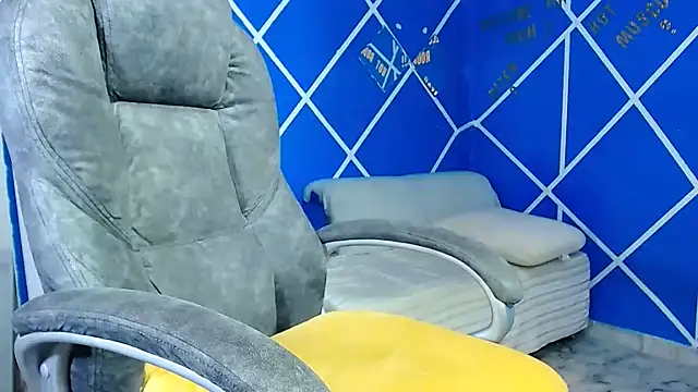 alexander megan online show from 02-18-25, 04:04