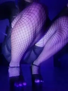 Snapshot of kandyloves chatting on 11-12-25, 07:45 kandyloves online show from 11-12-25, 07:45