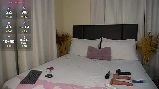 Snapshot of _Watuluv_ chatting on 03-11-25, 06:41  Watuluv  online show from 03-11-25, 06:41