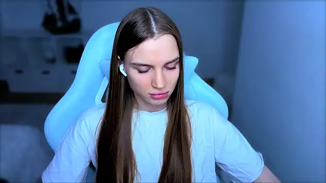 StellaLawless online show from 10-14-25, 08:20