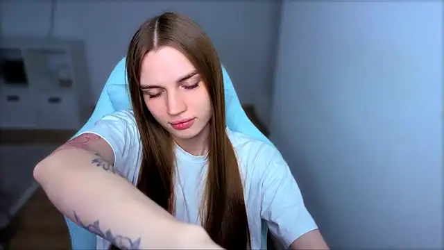 StellaLawless online show from 09-25-25, 08:04