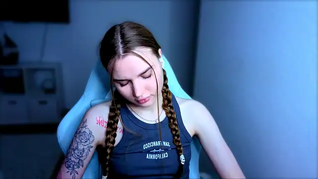 StellaLawless online show from 11-28-25, 08:53