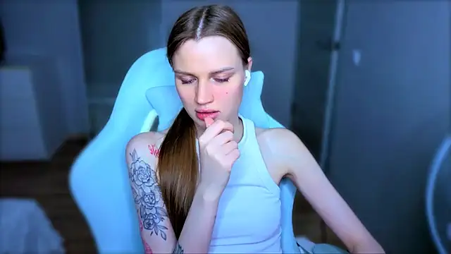 StellaLawless online show from 05-24-26, 07:47